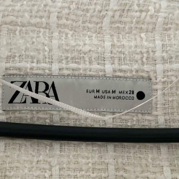 NWT Zara Off‑White Tweed Jacket M – Gold Button Blazer Elegant‎ Chic - Picture 3 of 7